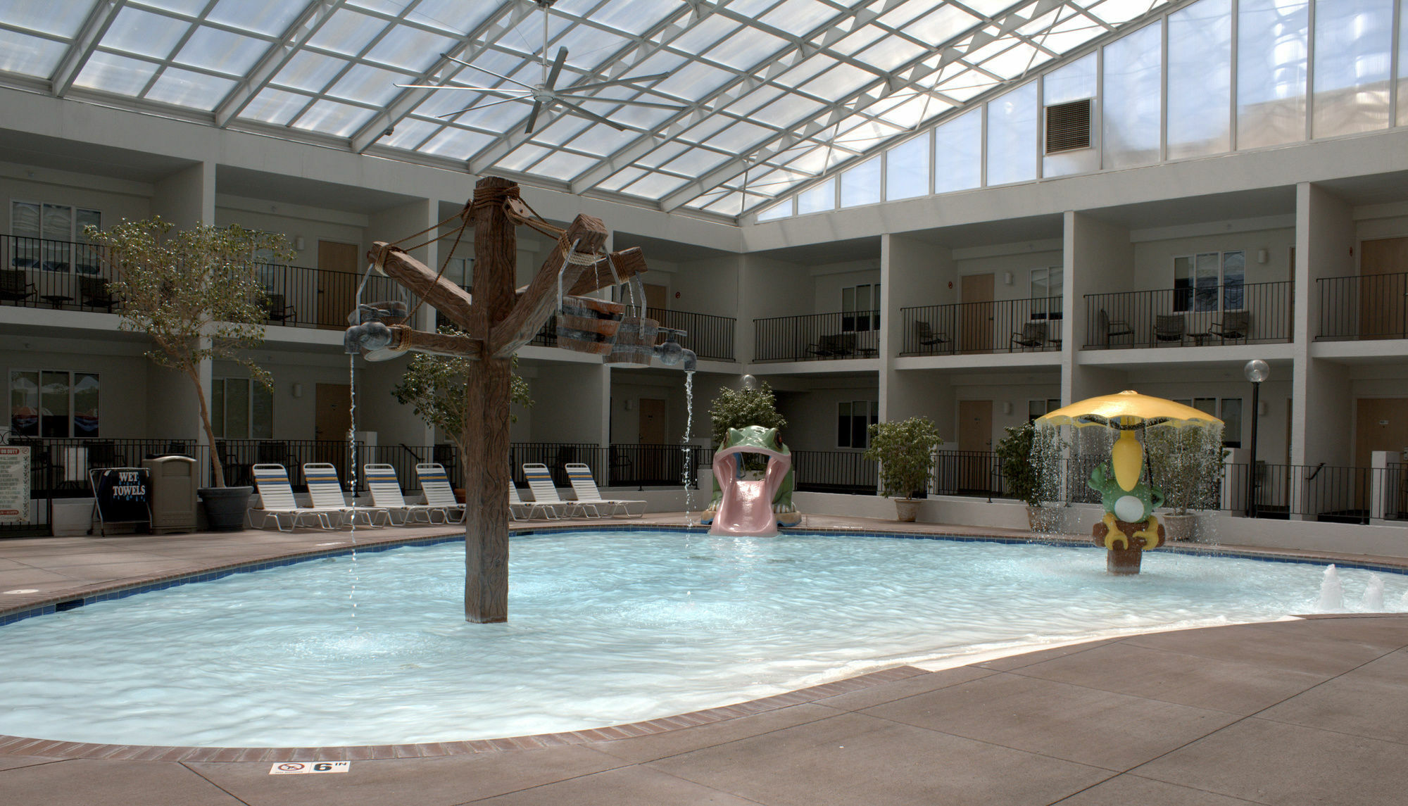 Adventureland Inn Altoona Exterior photo